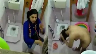 Mms sex video girl takes off her clothes in the bathroom