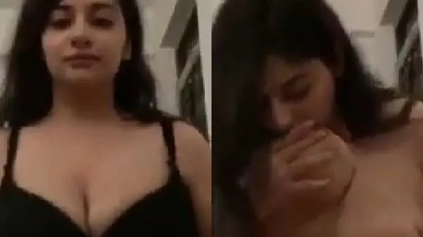 Desi hot sex videos show off Saloni's plump breasts.