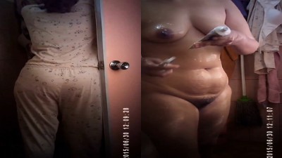 Sexy Housewife Takes A Quick Shower Naked Fucking Hot