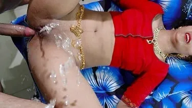 Desi hot sex Anal intercourse and sexy Indian bride squirting